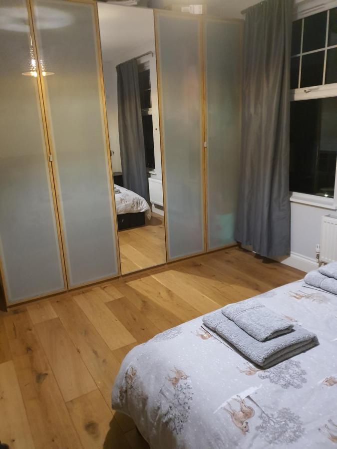 Daniari Guest Rooms Erith エクステリア 写真