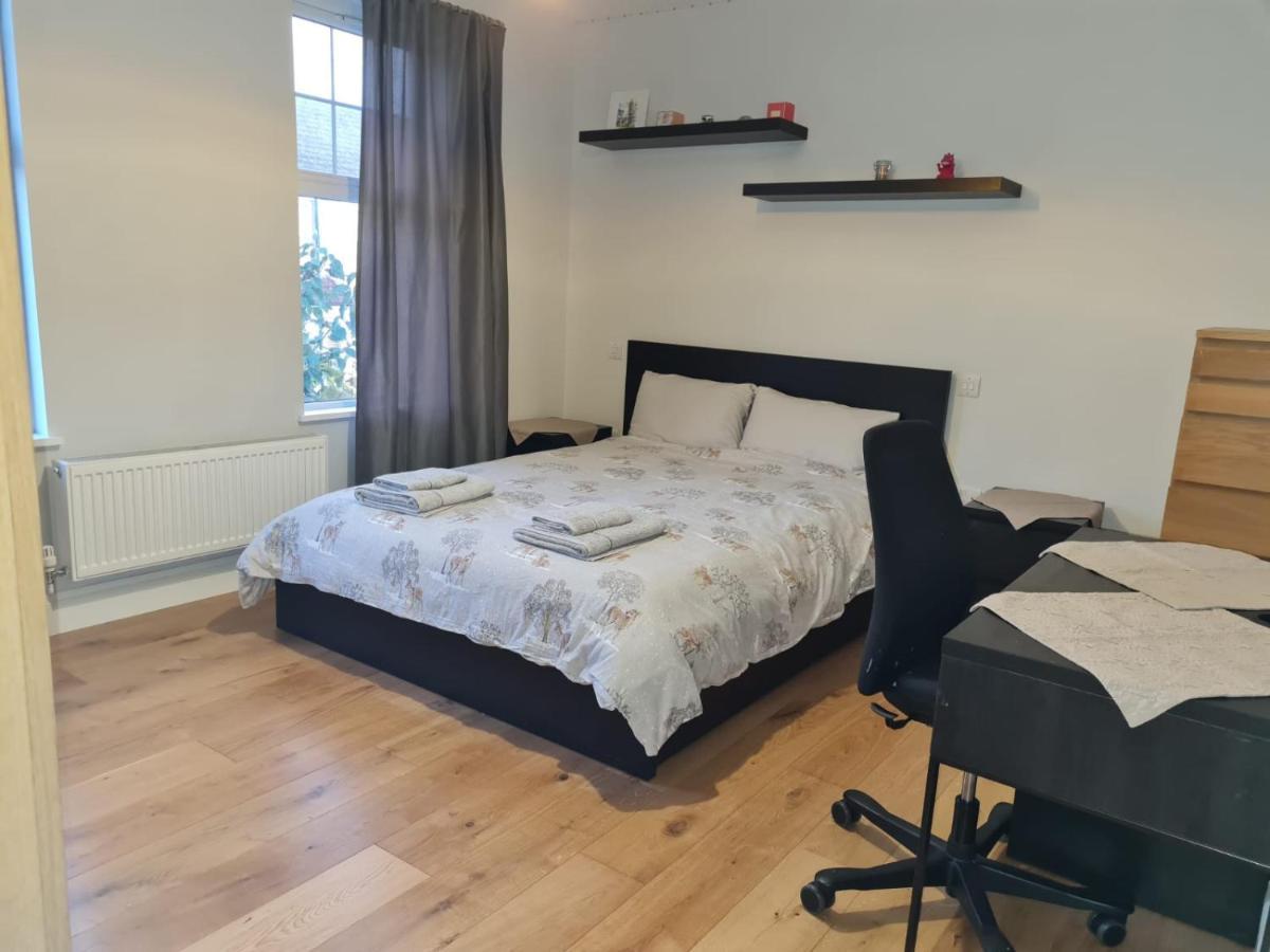 Daniari Guest Rooms Erith エクステリア 写真