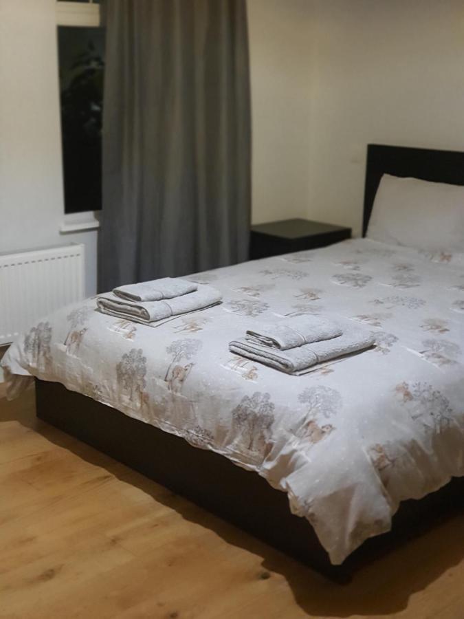 Daniari Guest Rooms Erith エクステリア 写真