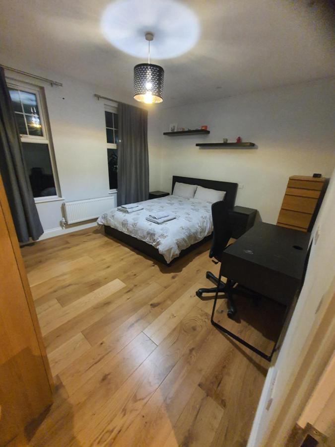 Daniari Guest Rooms Erith エクステリア 写真