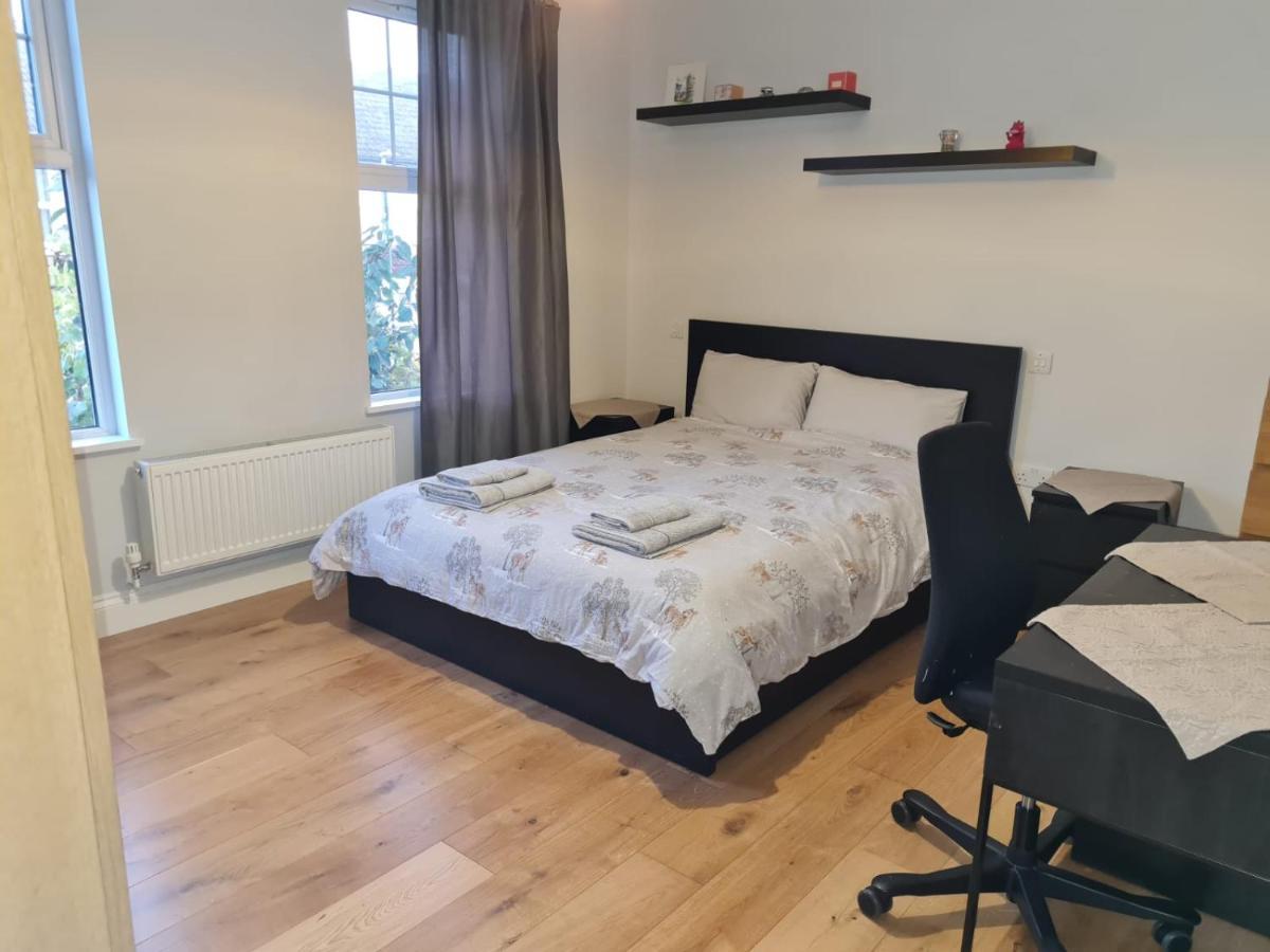 Daniari Guest Rooms Erith エクステリア 写真